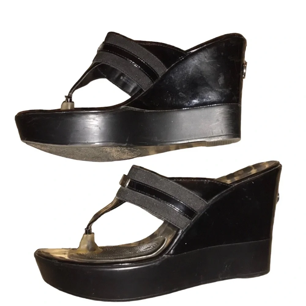 BCBG  size 9.5 black patent leather platform wedges canvas strap silver detail